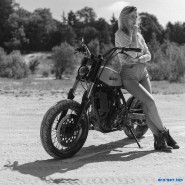 Черно - белая эротика с оттенком романтичности)