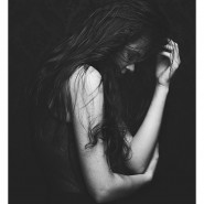 Черно - белая эротика с оттенком романтичности)