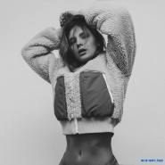 Черно-белые эро-фото