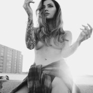 Черно-белые эро-фото