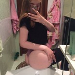 Попастенькие молодые девушки