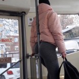 Жопастенькие и молодые девушки