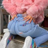 Жопастенькие и молодые девушки