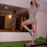 Упругие попы девушек