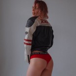 Сексуальные, загорелые, упругие женщины - здесь. Заходи!