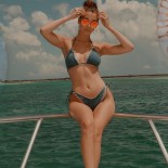 Сексуальные, загорелые, упругие женщины - здесь. Заходи!