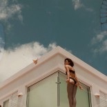 Сексуальные, загорелые, упругие женщины - здесь. Заходи!