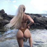 Огромное количество фото с моделями всех возрастов