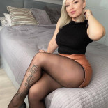 Огромное количество фото с моделями всех возрастов