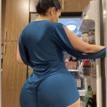 Пак с подборкой из 200 эротических девушек