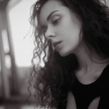 Сколько тайн и горячего желания таится в глазах этих длинноногих красавиц