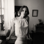 Сколько тайн и горячего желания таится в глазах этих длинноногих красавиц