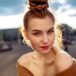 Сколько тайн и горячего желания таится в глазах этих длинноногих красавиц