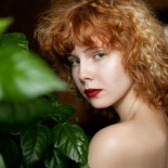 Обнаженные эротичные женщины