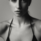 Обнаженные эротичные женщины