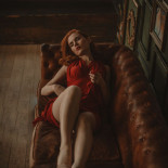 Обнаженные эротичные женщины