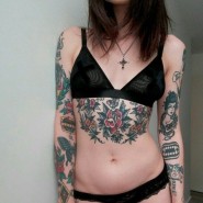 Голые картины