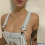 Картины на девушках