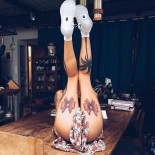 Картины на девушках