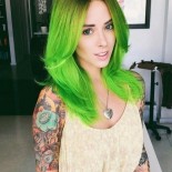 На голых девушках картины