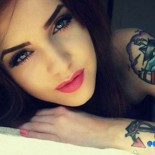 Девушки с тату