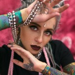 Татуированные девушки