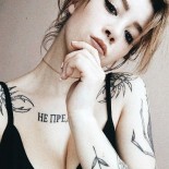 Красивые и обнаженные девушки с тату