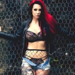 Голое, красивое тело с тату