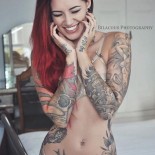 Обнаженные девушки с тату