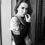 Красивые девушки с тату