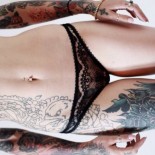 Голые, красивые, с тату