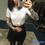 Татуированные и голые тела