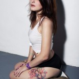 Девочки с тату