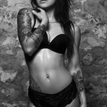 Красивые татуированные девушки