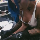 Татуированные голые девушки