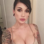 Красивые и голые в тату