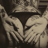 Фото голых и татуированных девушек