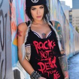 Девушки с тату января