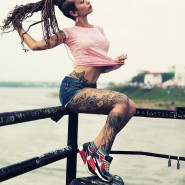 Девушки с тату, эротические фото