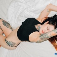 Обнаженные девушки с тату