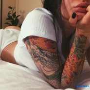 Красивые и голые с тату