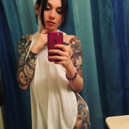 Красивые и голые с тату