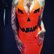 Обнаженные девушки с тату