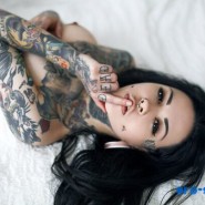 Обнаженные девушки с тату