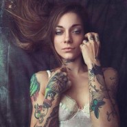 Обнаженные девушки с тату