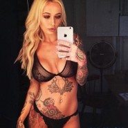 Обнаженные девушки с тату