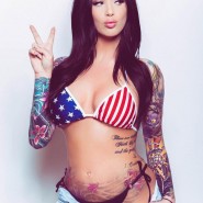 Красивые девушки с тату