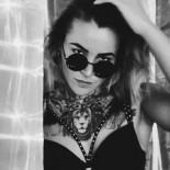 Эльвира Нэльсон