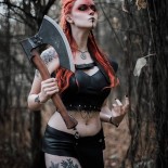 Неформальные и голые дамы